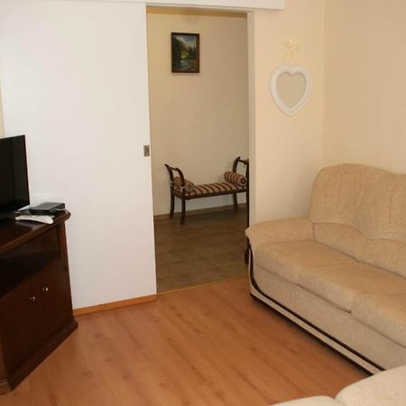 Apartment On Akademika Lazarenka 48A Lwów Zewnętrze zdjęcie