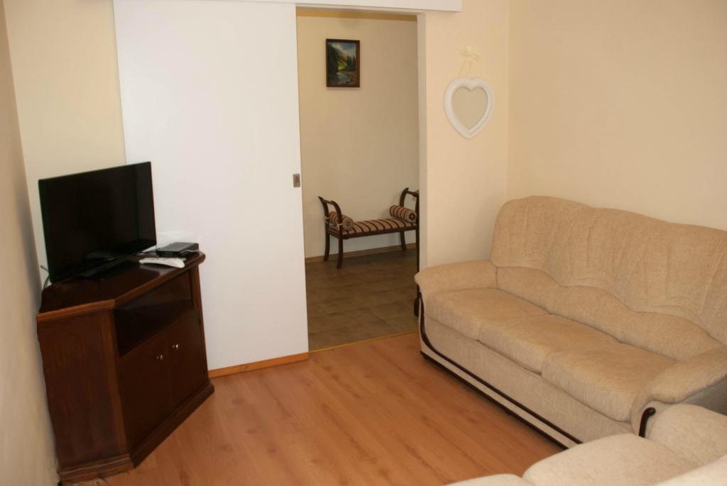 Apartment On Akademika Lazarenka 48A Lwów Zewnętrze zdjęcie